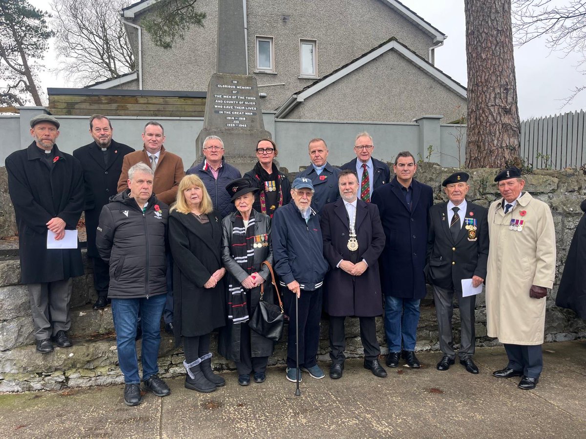 walshthomasf's tweet image. Today I attended the Annual Service of Remembrance at the Cenotaph ,Pearce Road, in memory of the Men and Women from Sligo Town and County who served and died in the 1st and 2nd World Wars.
