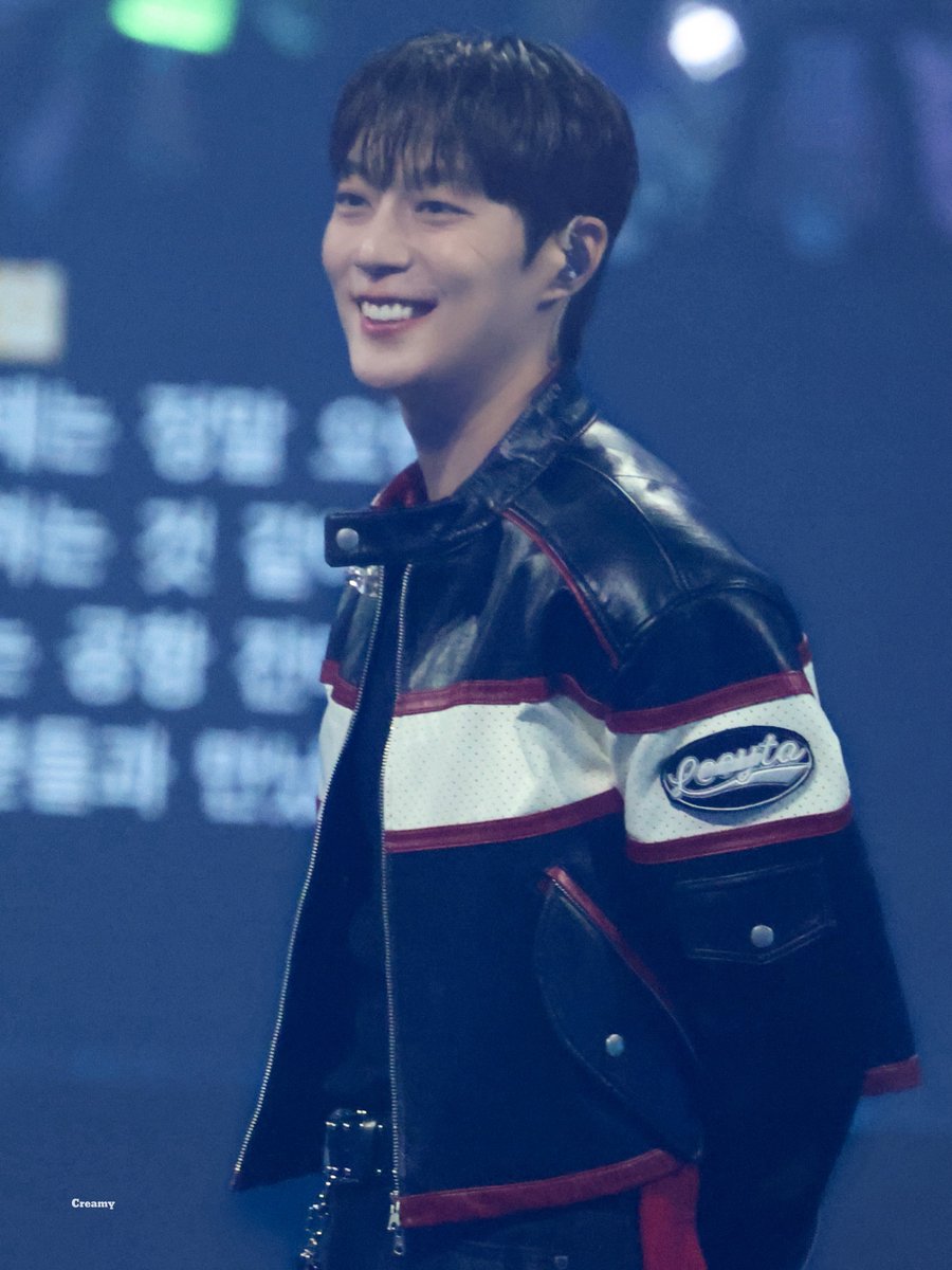 ooCreamy's tweet image. 팬들만 보면 무장해제 되는 남자가 조아요 ㅜ ㅜ

#하이라이트 #HIGHLIGHT
#비스트 #BEAST
#윤두준 #DUJUN