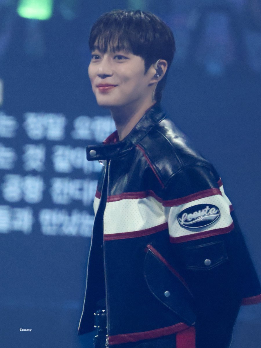 ooCreamy's tweet image. 팬들만 보면 무장해제 되는 남자가 조아요 ㅜ ㅜ

#하이라이트 #HIGHLIGHT
#비스트 #BEAST
#윤두준 #DUJUN