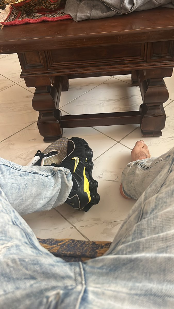 Ho voglia di spennare e umiliare qualche frocio🥵🥵 
Chi si fa avanti?😏