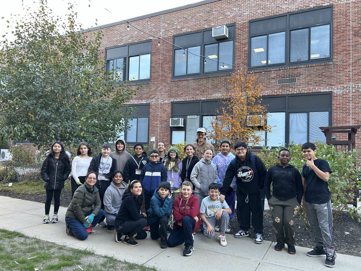 Mrs. Marzillier tweet media