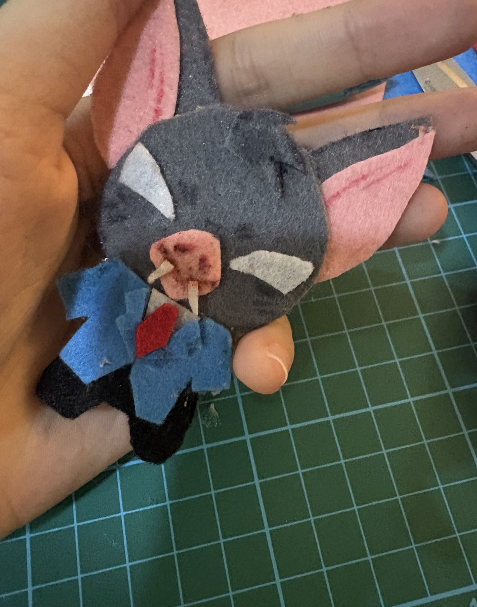 PopcornBeetles's tweet photo. Ran out of glue and he kept falling apart 💔 😭

#sonar #dispatch https://t.co/ayw8FPsP1p