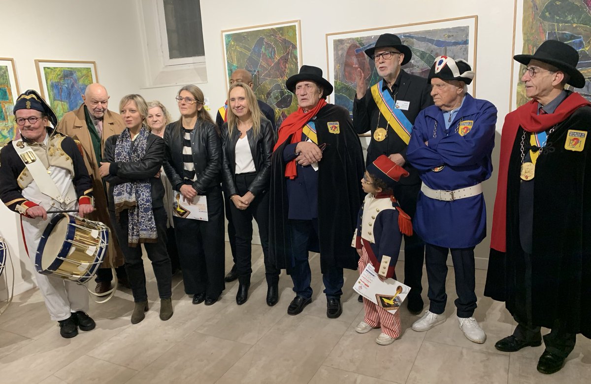 JMCambaceres's tweet photo. Avec @EMoyrand récemment intronisé, à 11ème #Biennale #ArtContemporain de @RepMontmartre à #VillaRadet. Ouvert par @PetitsPoulbots et #AlainCoquard pdt RDM. 30 exposants peintres et sculpteurs. Commissaire expo #JeanVillain. Prix attribué à #HenriBergami. Invité #DanielHumair. https://t.co/sPxGNuwCXw