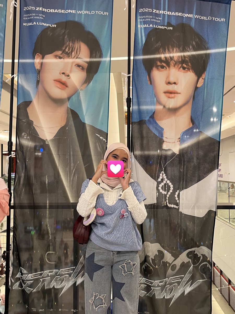 ouricky_'s tweet image. sooooooooo excited to see my jebis again!!!!! 🥹😭💙💙 #ZB1inKL