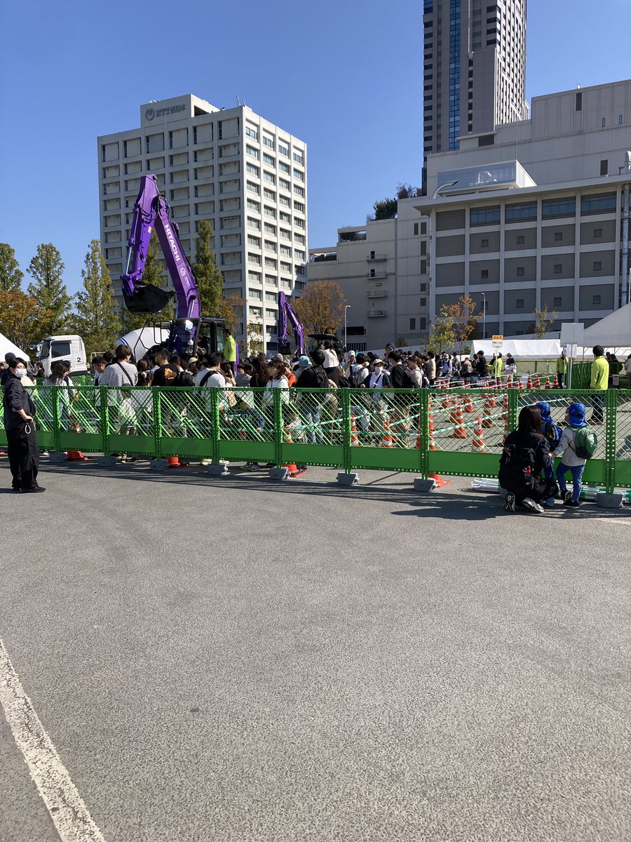 Hiroshima_BF's tweet photo. ひろしま建設フェア2025・ひろしま
バスまつり2025が無事終了いたしました！

ひろしまゲートパークでの初開催、皆様お楽しみいただけましたでしょうか😊

明日はひろしまバスまつり単独開催となります！皆様のご来場をお待ちしております！ https://t.co/lUnI1SrKMv