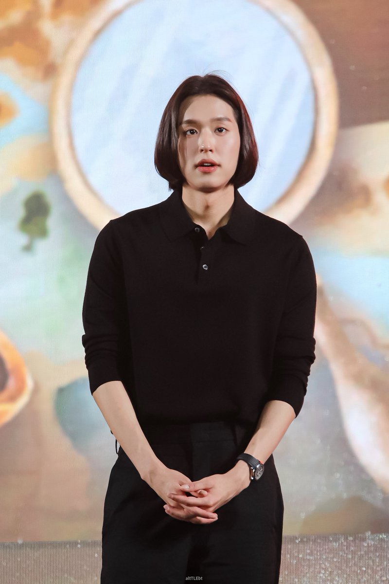 altTLEbt's tweet photo. ตาเป็นงี้เยย 🥺 #Bbillkin https://t.co/P7Y1Sd7UzE