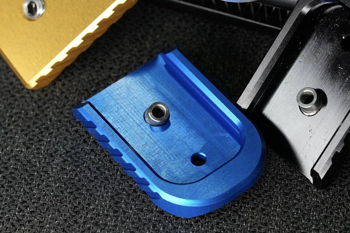 jkarmy_int's tweet image. Revanchist TM G17 Gen5 MOS USE 
CNC Aluminum Magazine Base Plate 

6-Colors now arrived at JK !!! 

Must Upgrade equipment for your G17 Gen5 

#revanchist #marui #magbase #g17gen5 #mos