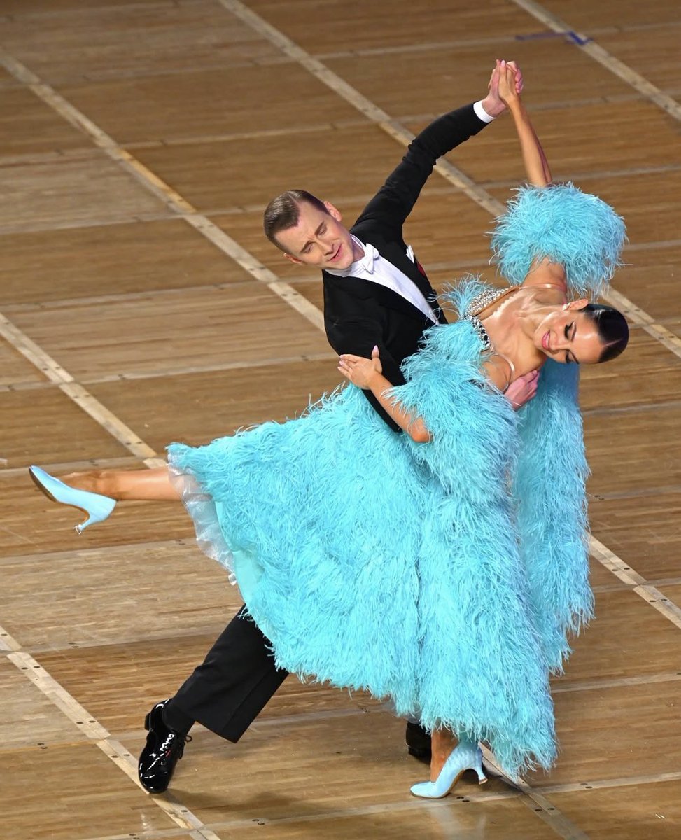 ryuichiro_tera's tweet photo. 【お知らせ📢】

Blackpool dance festival ファイナリストのAlex Gunnarson &amp;  Ekaterina Bond 組のレッスンを12月6日、7日に受けられます。

ご興味のある方は、DMまでご連絡ください。よろしくお願いします。 https://t.co/VoP5IsBlsx