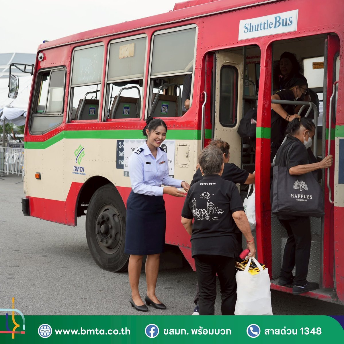 realnewsthai's tweet image. 🚌 ขสมก. จัด รถ Shuttle Bus ฟรี 16 เส้นทาง (M1–M16) เชื่อมต่อรถไฟฟ้า–ท่าเรือ–สถานีขนส่งฯ เดินทางสะดวกสู่สนามหลวง

🗓️ บริการทุกวัน 
⏰ 07.00–19.00 น. (บางเส้นทางถึง 22.30 น.)

facebook.com/share/p/1BoUtY…

#ขสมก #กระทรวงคมนาคม #ShuttleBus #สนามหลวง #ข่าวจริงประเทศไทย