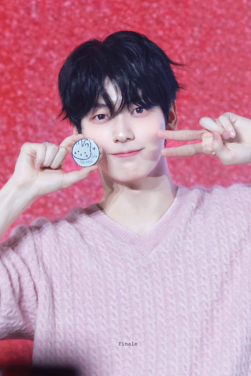 finalesoob's tweet photo. 251108 🐰
 #수빈 #SOOBIN #スビン #崔秀彬 #TXT https://t.co/jpFE3JAza8