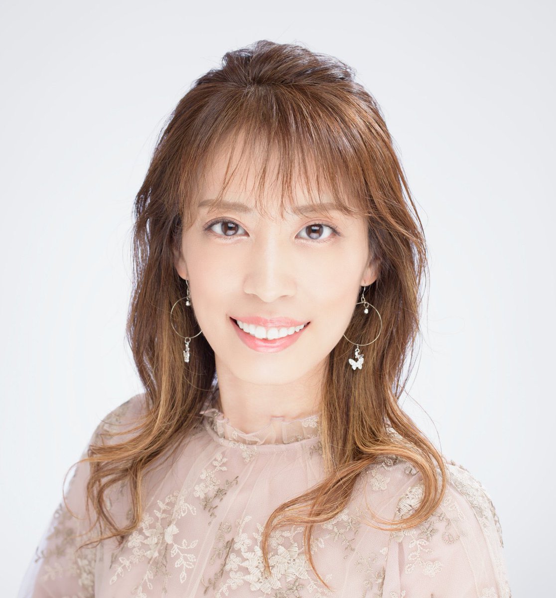 maho_soracle's tweet image. 💙🤍🩵💙 コラム更新 💙🩵🤍💙

ソラクル分店がオープンしました🪽
出演日のお知らせです
soracle-salon.com/column/11692/
 
.
 
#Soracle
#大阪占い
#梅田占い