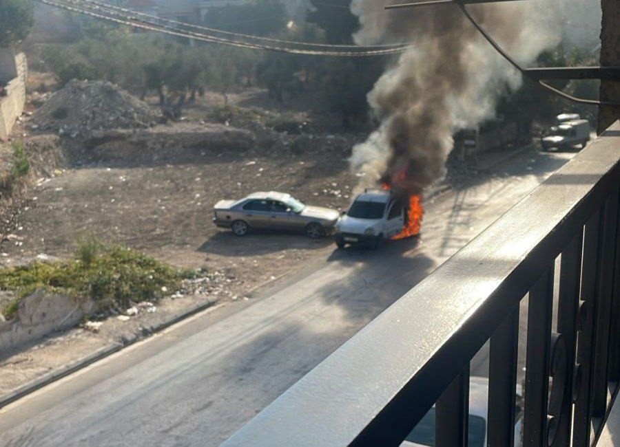 BREAKING: Israel attacks a Hezbollah terrorist vehicle in the Bint Jbeil area in Southern Lebanon