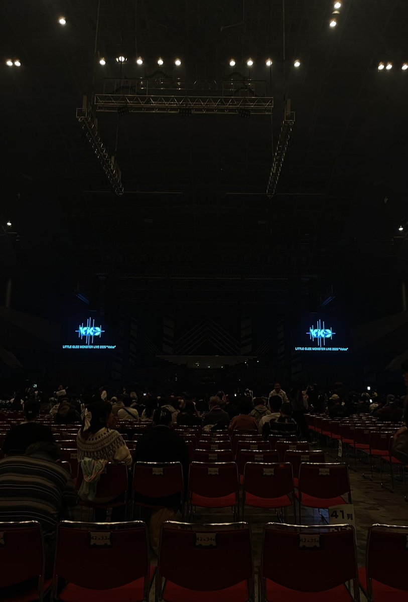 instrumentssato's tweet photo. Little Glee Monster
幕張メッセ　イベントホールにて
アリーナ席後方より鑑賞🎤 https://t.co/Y6pUMYOAb4