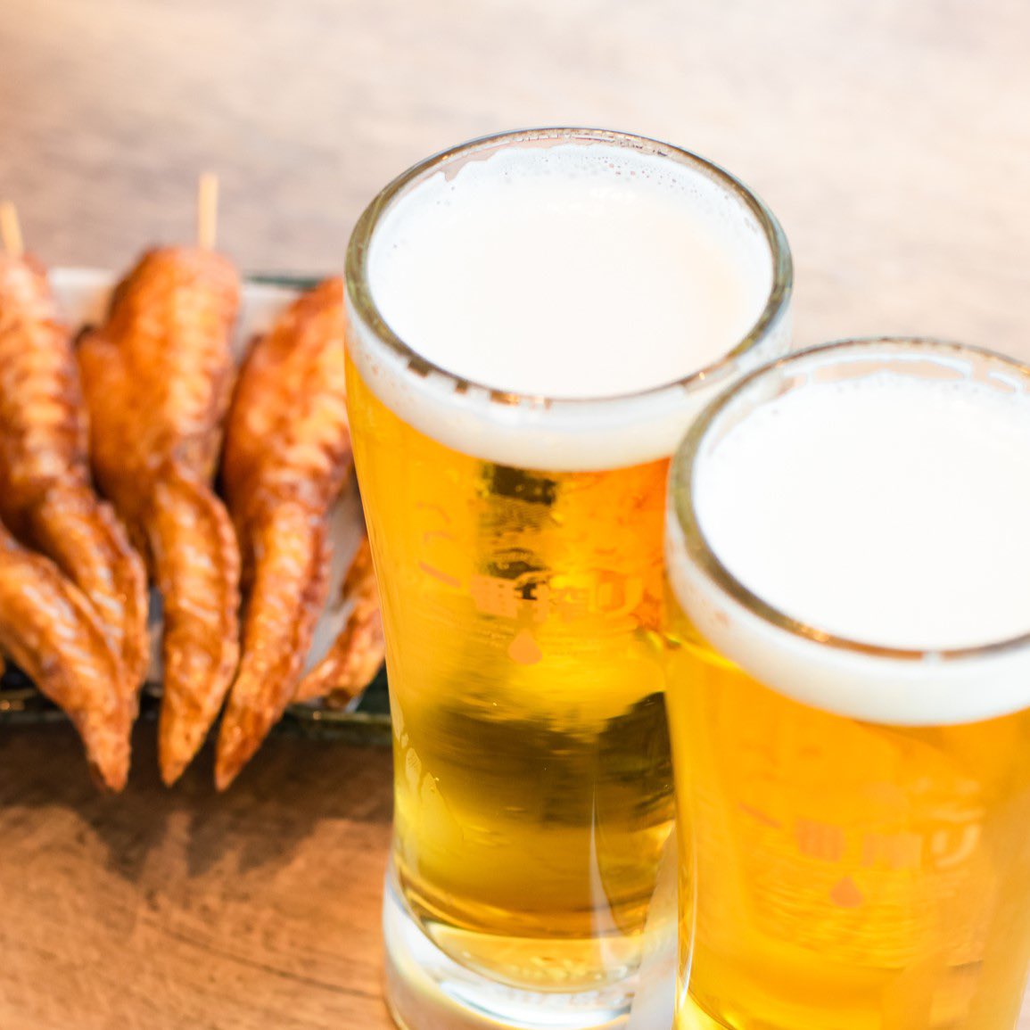 こんばんは!とめ手羽今泉店です🤚
明日はお休みの方も多いのではないでしょうか？🌟
お席の方も空いておりますのでぜひお越しくださいませ♪
#とめ手羽　#天神居酒屋