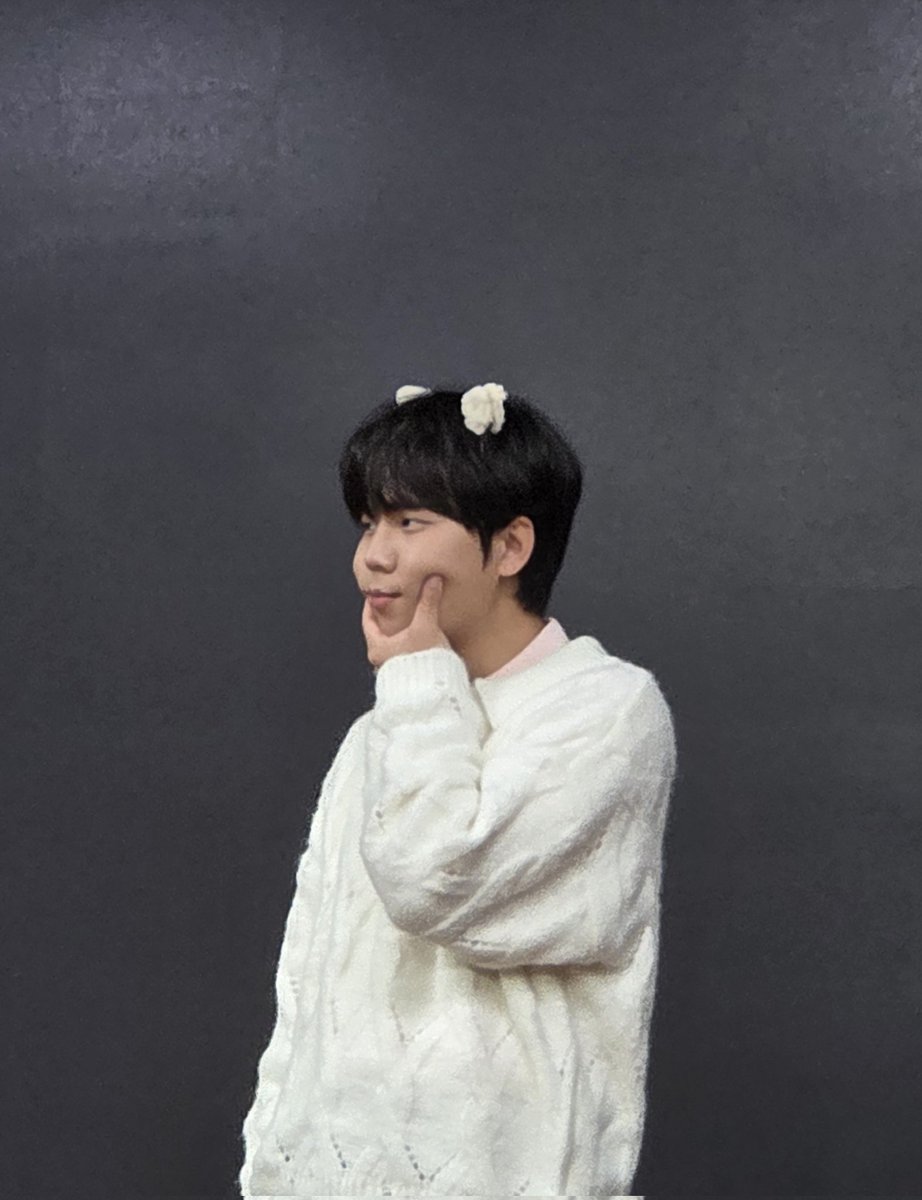 starisyou04's tweet photo. 실화야? 제발 너무 귀여워 https://t.co/k4PindrQ9L