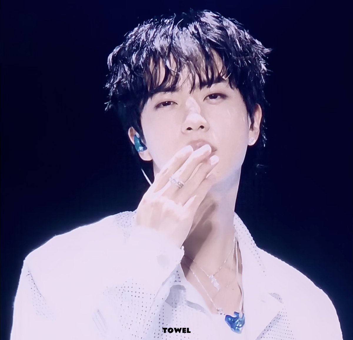 towelbts's tweet photo. 눈 마주치면 투표하기 7

I vote for #Jin for #2025MAMAVOTE https://t.co/5BqhwVmODN