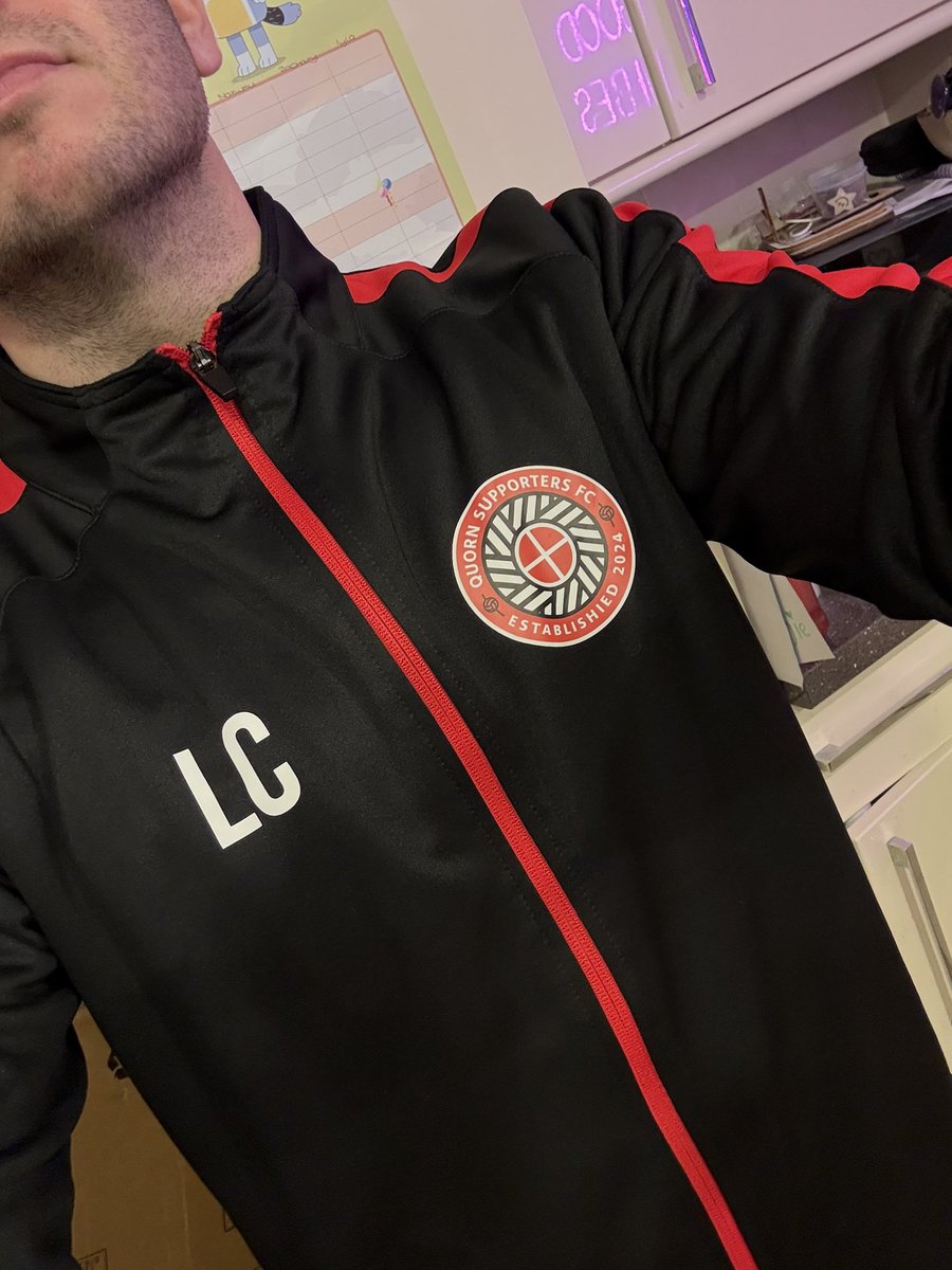 Lee Cooper tweet media