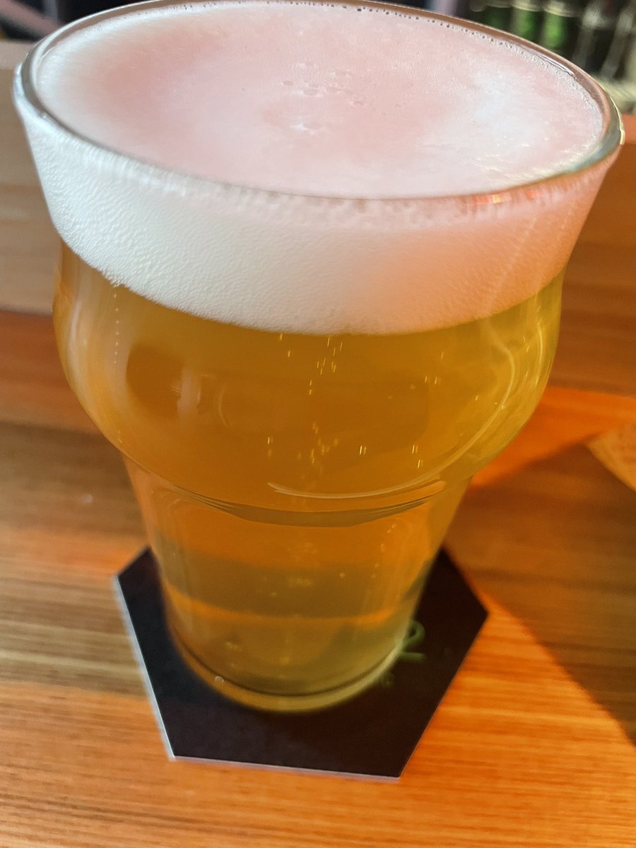 miso_pan's tweet photo. 本日の〆は玉村さんとコラボイベンへ
しょっぱなにやべーやつ(うまい)その後ぐびぐびいけるの飲みながら玉村さんの方とお話もできて楽しい時間でした🍺
 #nobuta2 
 #のぶた2 
 #玉村本店 
 #志賀高原ビール https://t.co/JGdWbsXNSI