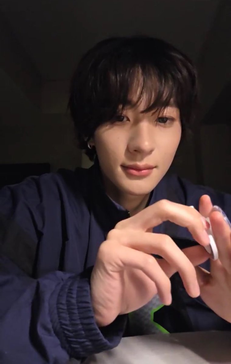 진짜예쁜입술 예쁜입꼬리 예쁜얼굴