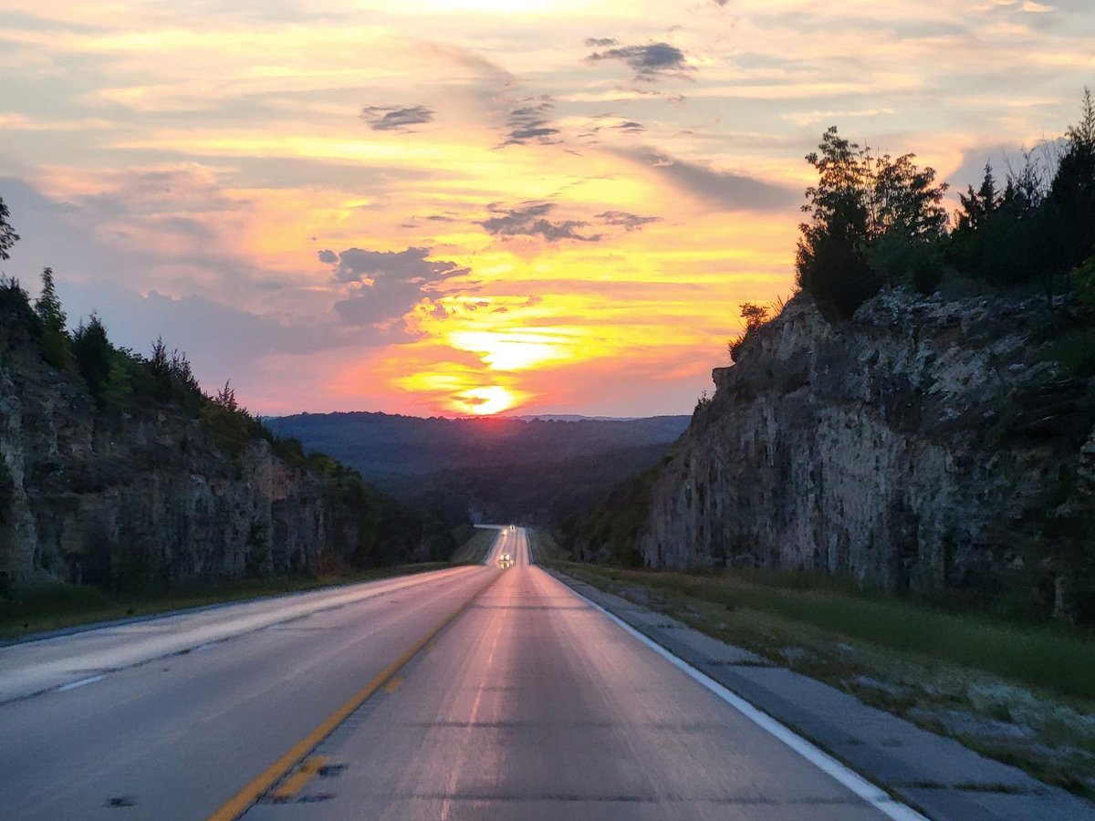 sadreturns's tweet photo. i love Missouri https://t.co/jRw7x6N1Tx