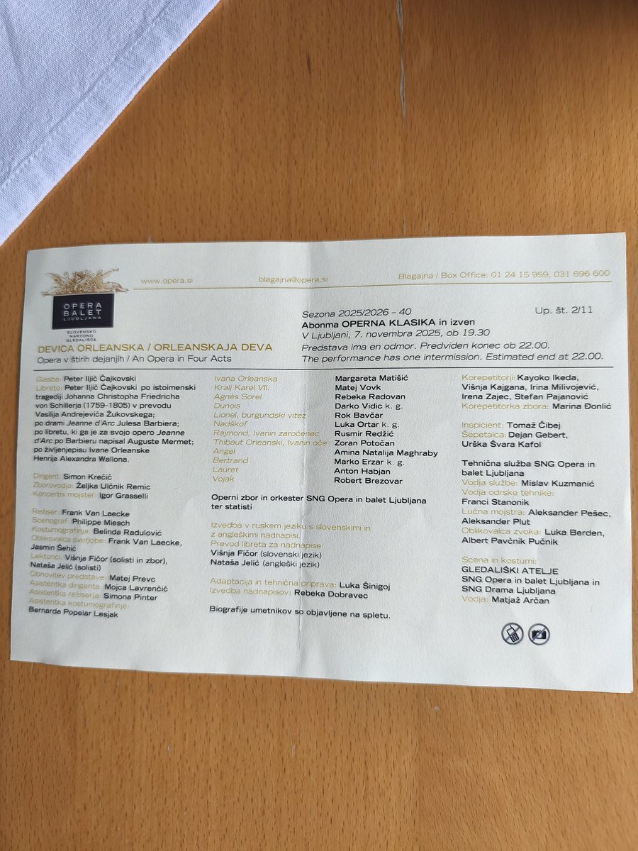 Še en lep glasbeni večer, zanimivo, ker so nastopajoči peli v ruskem jeziku, odlična predstava, odlični nastopajoči, bravo in kapo dol, velja tudi za orkester