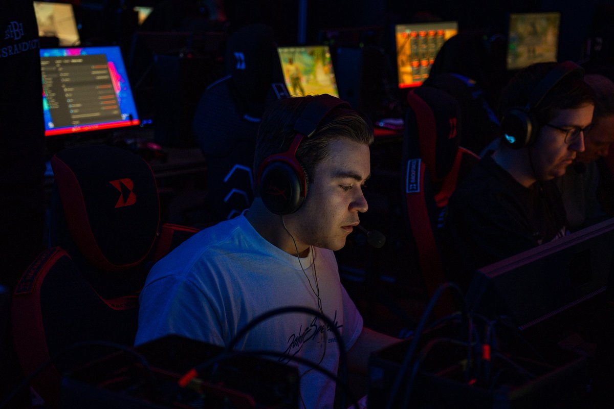 JohnnySpeedsCS's tweet image. That was a cool little lan. Thanks for the support!

We will see you next week at @SvenskaCupenGG ⚡
#JohnnySpeedsProceeds
