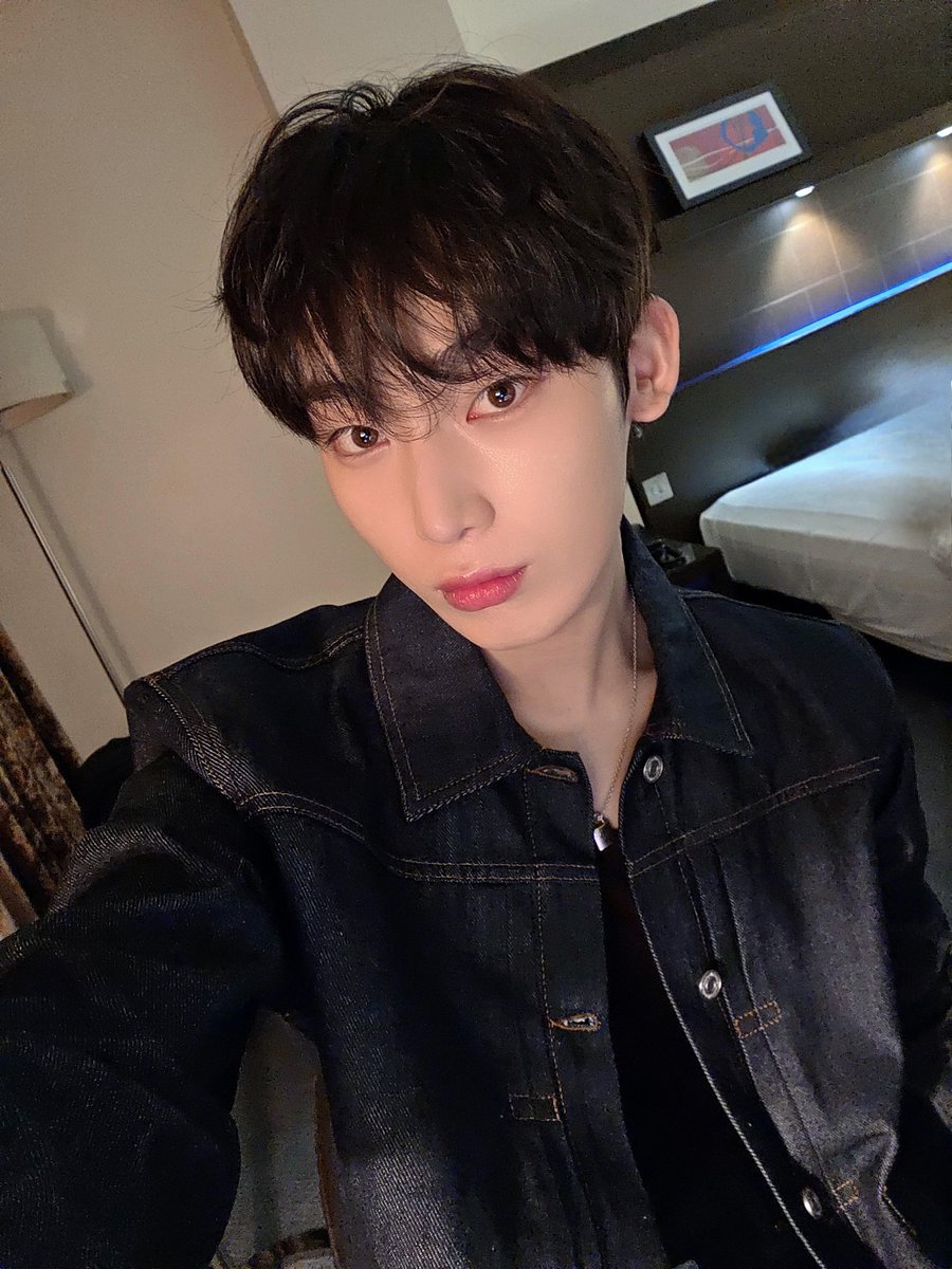 251108 도토리 weverse 🌟 | #SUNOO #선우

🦊: 🖤
