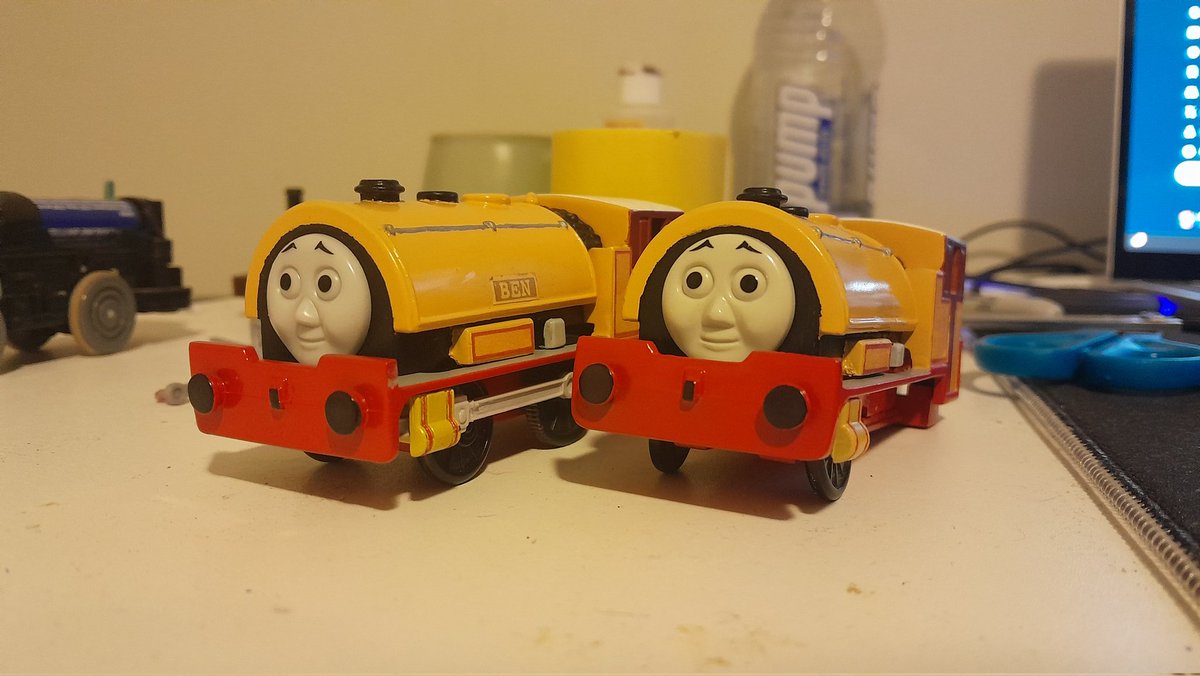 3InsertNameHere's tweet image. These 2 are very close to being done, just need to add lining and windows