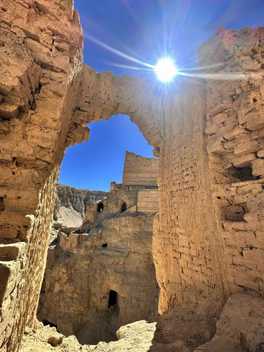 DelekFreda's tweet image. A journey through time. The silence here holds a thousand years of stories. Absolutely breathtaking!🌟✨#Gugekingdom #AncientRuins