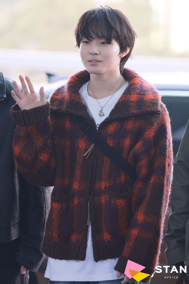 ㅤ

[#FLIPANDGO]

This evening, #Caiden, #Nicho and #NAO of FLIP IT made an appearance at ICE BSD City, Indonesia for their support at <a href="/AN__HYPEN/">ANHYPEN</a> Comeback Showcase : Doloe Sin Amore. Wishing ANHYPEN an unforgettable show! #ANHYPHASETEN 

ㅤ