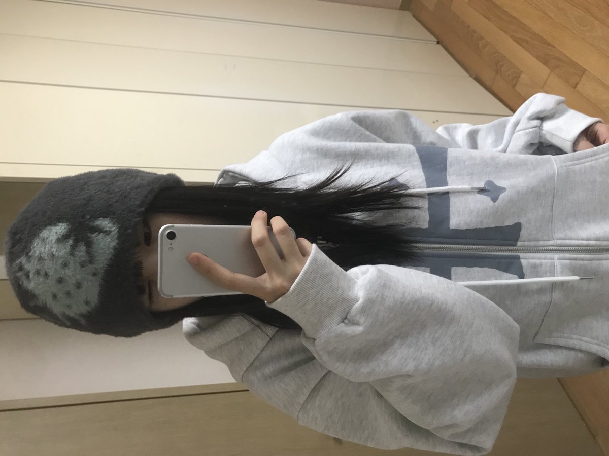 Chichii_8's tweet image. #광고 #rt이벤트
#RT + 마음 이벤트
비디오자키의 따뜻한 [스타베리 머플러] 를 추첨을 통해 
두 분께 선물 드립니다!
(색상은 랜덤 발송)
 핑크/브라운 컬러와 스카이블루/블랙 컬러
두 가지 컬러로 출시되었습니다!!(*^ω^*)
이벤트 기간: 11월 8일 ~ 11월 15일 
🔗  musinsa.com/products/54448…