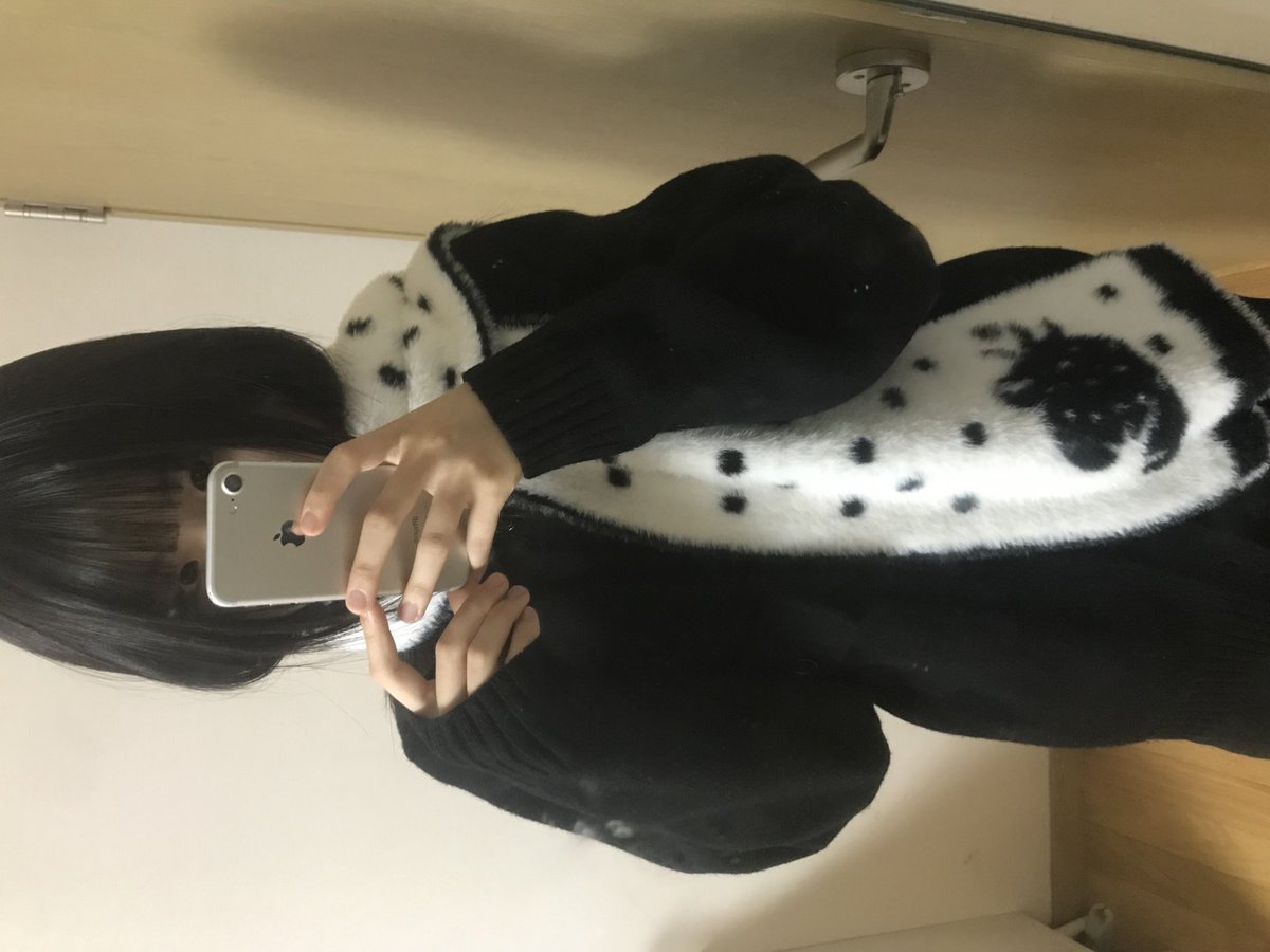 Chichii_8's tweet image. #광고 #rt이벤트
#RT + 마음 이벤트
비디오자키의 따뜻한 [스타베리 머플러] 를 추첨을 통해 
두 분께 선물 드립니다!
(색상은 랜덤 발송)
 핑크/브라운 컬러와 스카이블루/블랙 컬러
두 가지 컬러로 출시되었습니다!!(*^ω^*)
이벤트 기간: 11월 8일 ~ 11월 15일 
🔗  musinsa.com/products/54448…