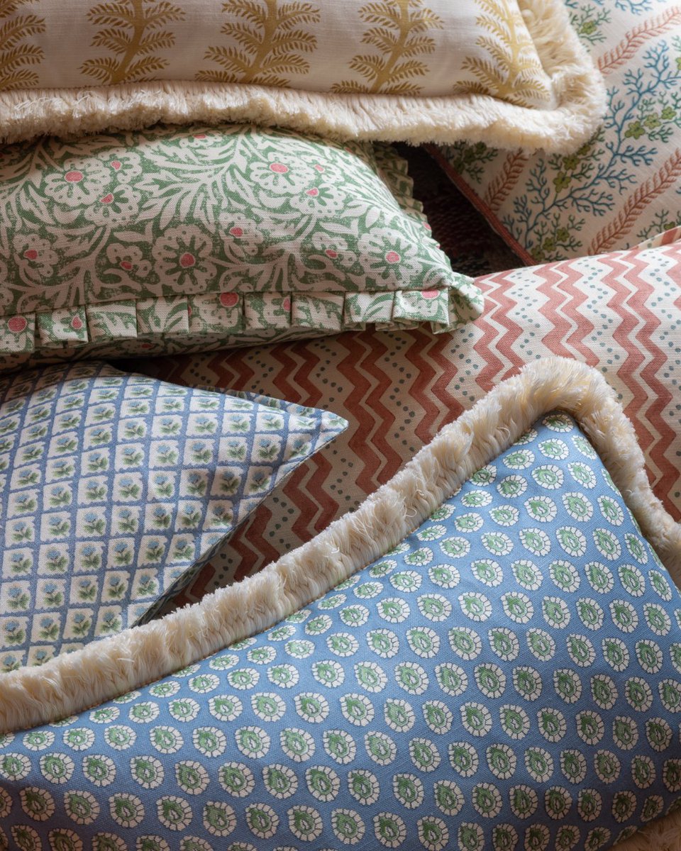 Perfectly Petite Prints
Celebrate the art of understated design with our exquisite collection of small-scale fabrics and wallpapers.
<a href="/seansymington/">Sean Symington</a> @chriswakefield.photography @levesondesign ph-<a href="/caldwell_mike/">Michael Caldwell</a> @alexandrayoung_design
#gpjbaker #wallpaper #fabric