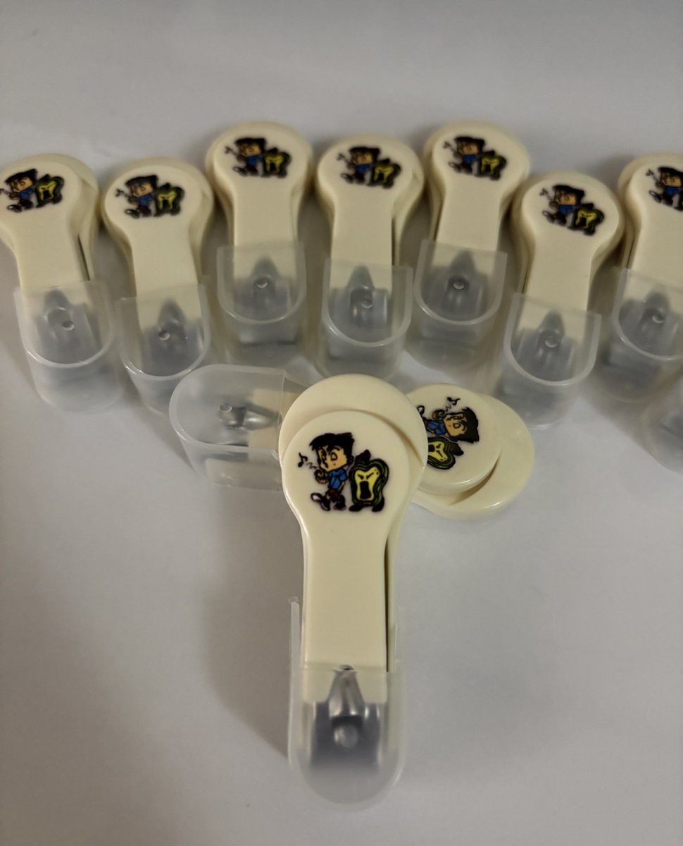 แจกกรรไกรตัดเล็บตราเอิ้ดอู้ดให้สำหรับคนที่กดใจ+รีทวิตนี้ค่ะ 

SKY Festival with MARK LEE
#2025SkyFestivalxMARK