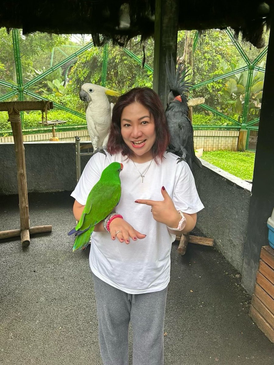 Guess my age and I dont care😅😅😅