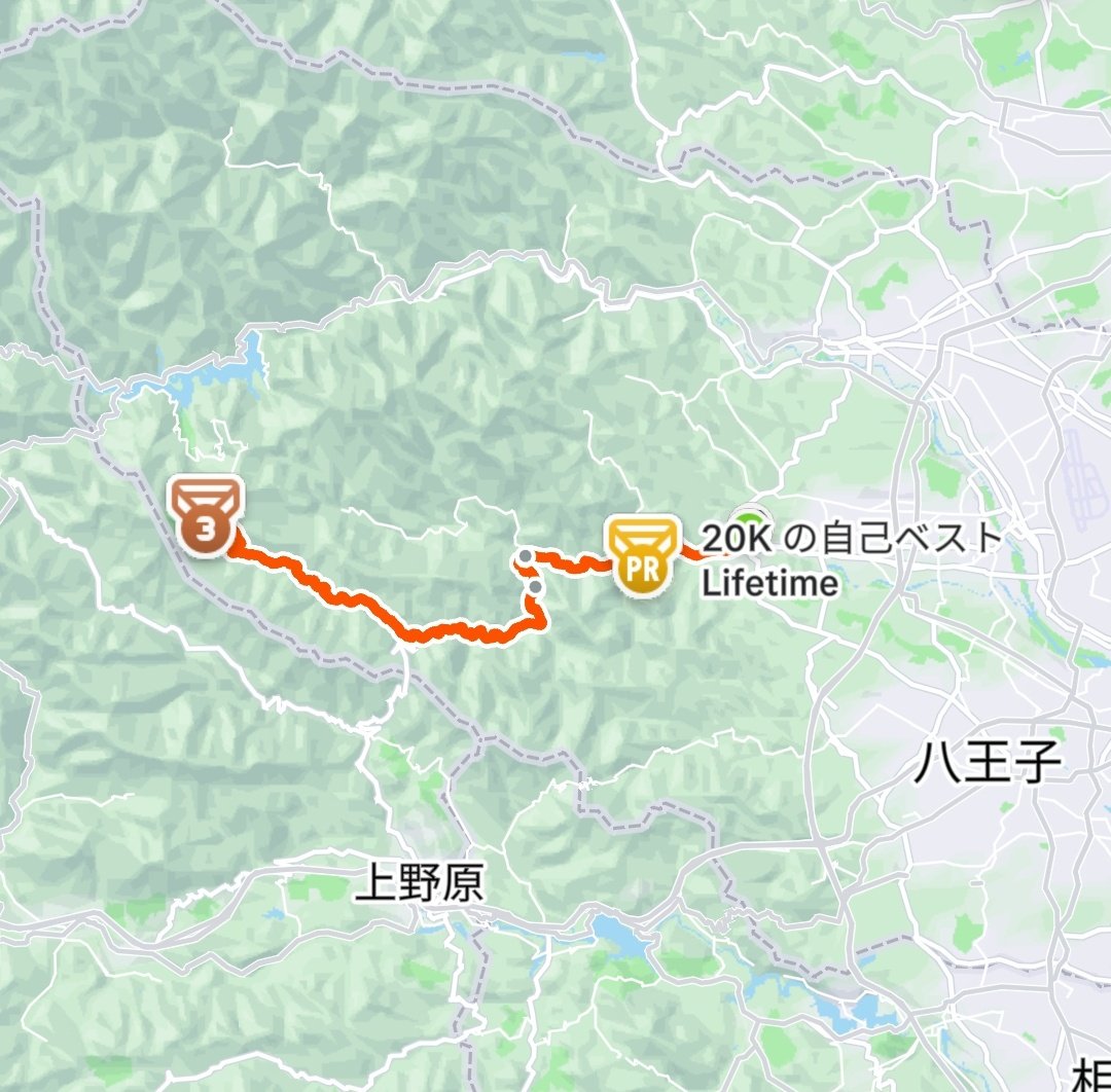 aquafield23's tweet photo. 武蔵五日市駅前までチャリ車載して
初の都民の森ヒルクライム

紅葉最高やった
車戻って荷物積んでから、��論車でも登ってきた
砂利で何度か滑って、Myオーラ危なかったわ😂
乗り物で山走るの楽しい https://t.co/s3mwXwFjPU