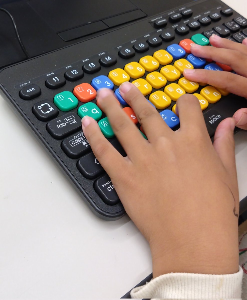 mamaprogramming's tweet image. 今日は初めてのタイピング練習。子どもたちは元気いっぱいでしたな😍