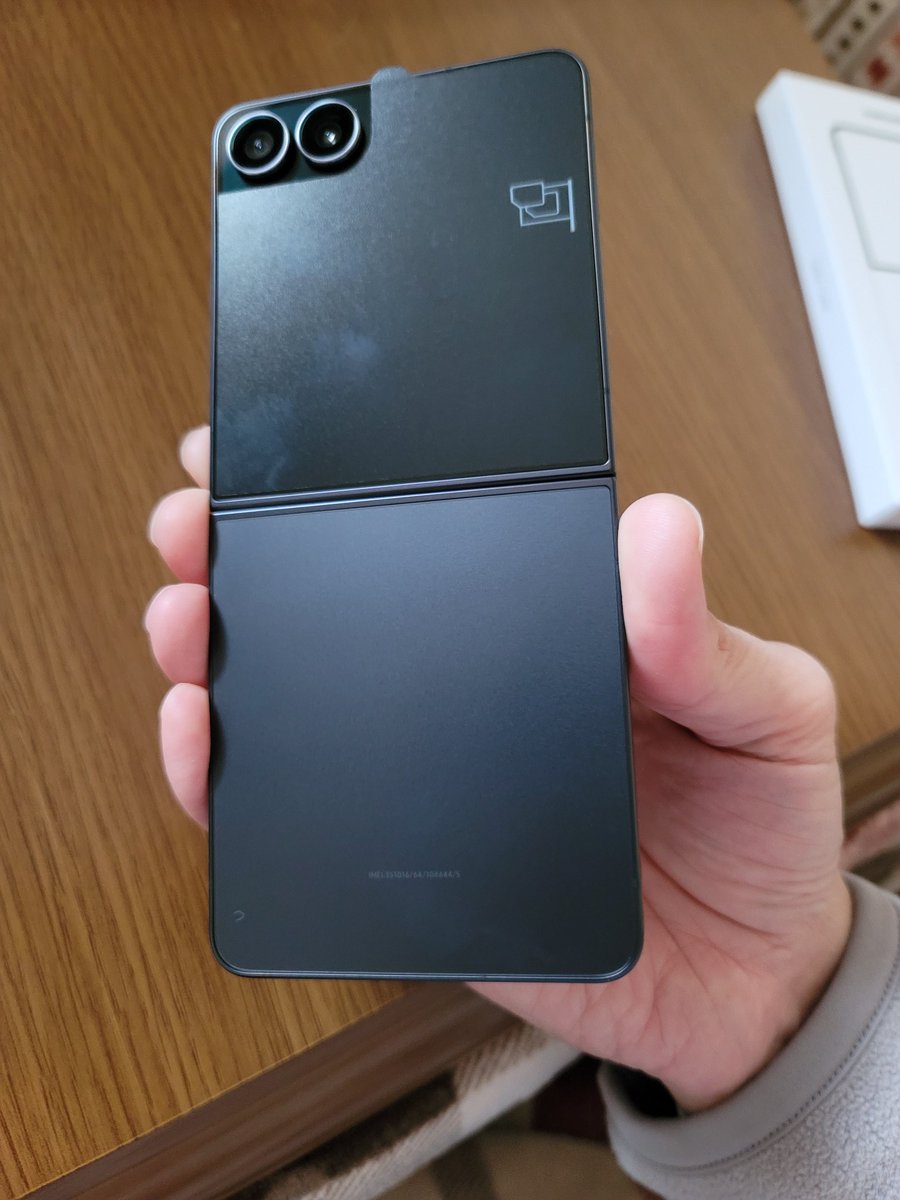 GALAXYᖴᒪIᑭ7 - Search / X