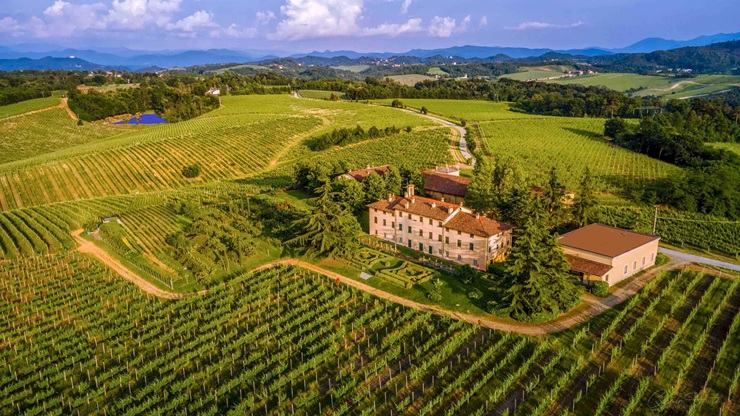 Agendaviaggi's tweet photo. Dimore Storiche Piemontesi: un viaggio nella cultura rurale
#ColtiviamoLaCultura #DimoreStoriche #Piemonte #AgricolturaSostenibile #Enoturismo #VisitPiemonte
https://t.co/I2Pu1Fb3M6
Photo courtesy of Federica De Luca – Ufficio Stampa A.D.S.I. Sezione Piemonte e Valle d’Aosta https://t.co/kjrkFw4kzP