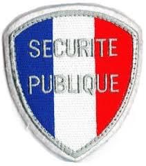 Fiché S, fumigènes, Mélenchon… Ce que l’on sait sur les incidents à la Philharmonie.
À quelques jours de la cérémonie des meurtres islamistes du #Bataclan, des individus pénètrent avec des fumigènes dans 1 salle de spectacle <a href="/philharmonie/">Philharmonie de Paris</a> . Français en danger. <a href="/partiudr/">UDR</a>