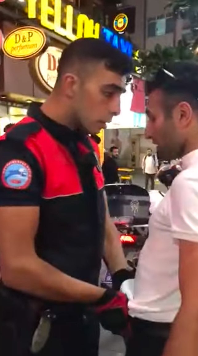 Kürdanına kurban senin ya