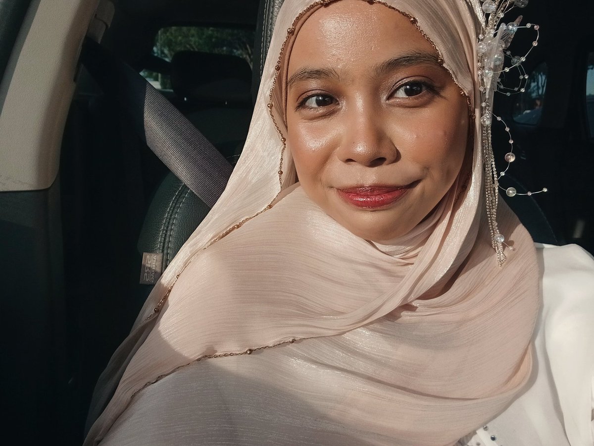 evrythingrkive's tweet image. maybe im prefer wearing the glasses after all #nerd