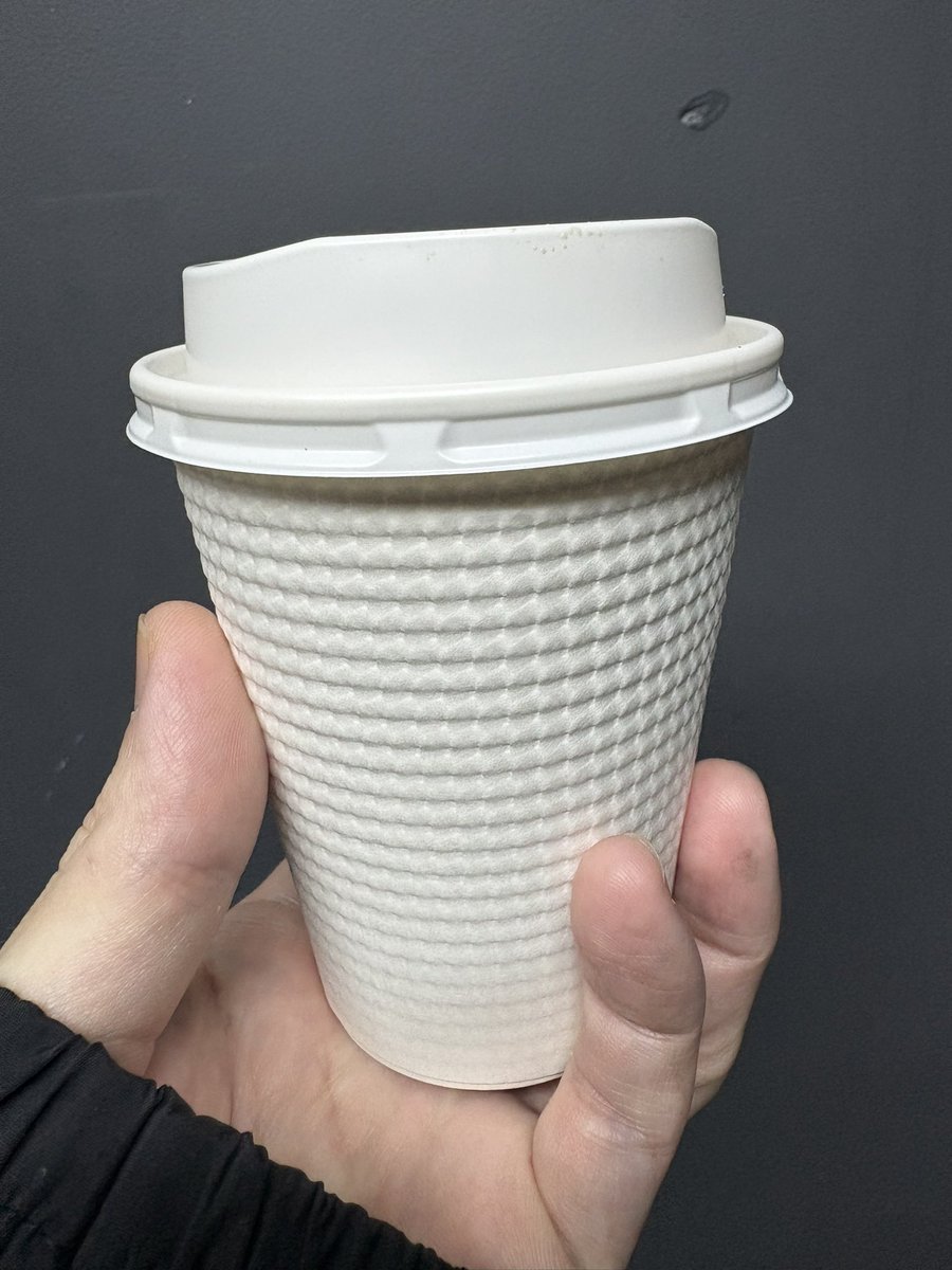 バタバタ過ぎて、劇場近くのコーヒー飲めないと思ったけど、飲めた🙏
残り2ステ！！