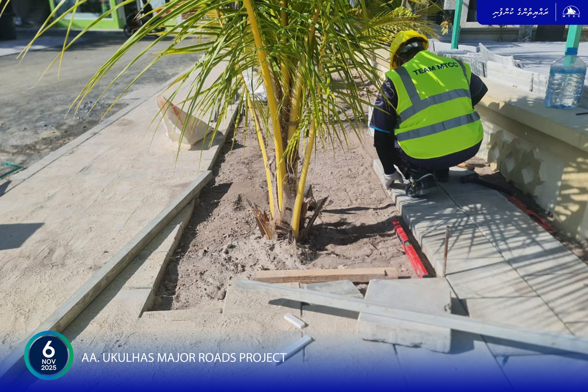 MTCCPlc's tweet image. Project Update: Design and Build of Major Roads at Aa. Ukulhas

Side walk paving works are ongoing. Overall project progress is 65%.

Follow more updates at: projects.mtcc.com.mv

#MTCCProjects #TeamMTCC #RayyithungeKunfuni #GaumuBinaakurumugaaMTCC