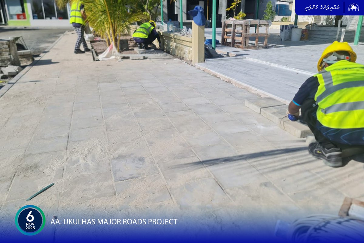 MTCCPlc's tweet image. Project Update: Design and Build of Major Roads at Aa. Ukulhas

Side walk paving works are ongoing. Overall project progress is 65%.

Follow more updates at: projects.mtcc.com.mv

#MTCCProjects #TeamMTCC #RayyithungeKunfuni #GaumuBinaakurumugaaMTCC