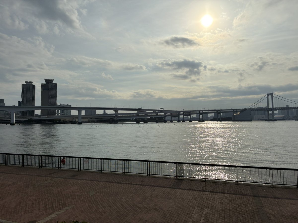 tomozu_onmusu's tweet image. 今日は会社のBBQで豊洲に
天気に恵まれ楽しく出来ました🍖