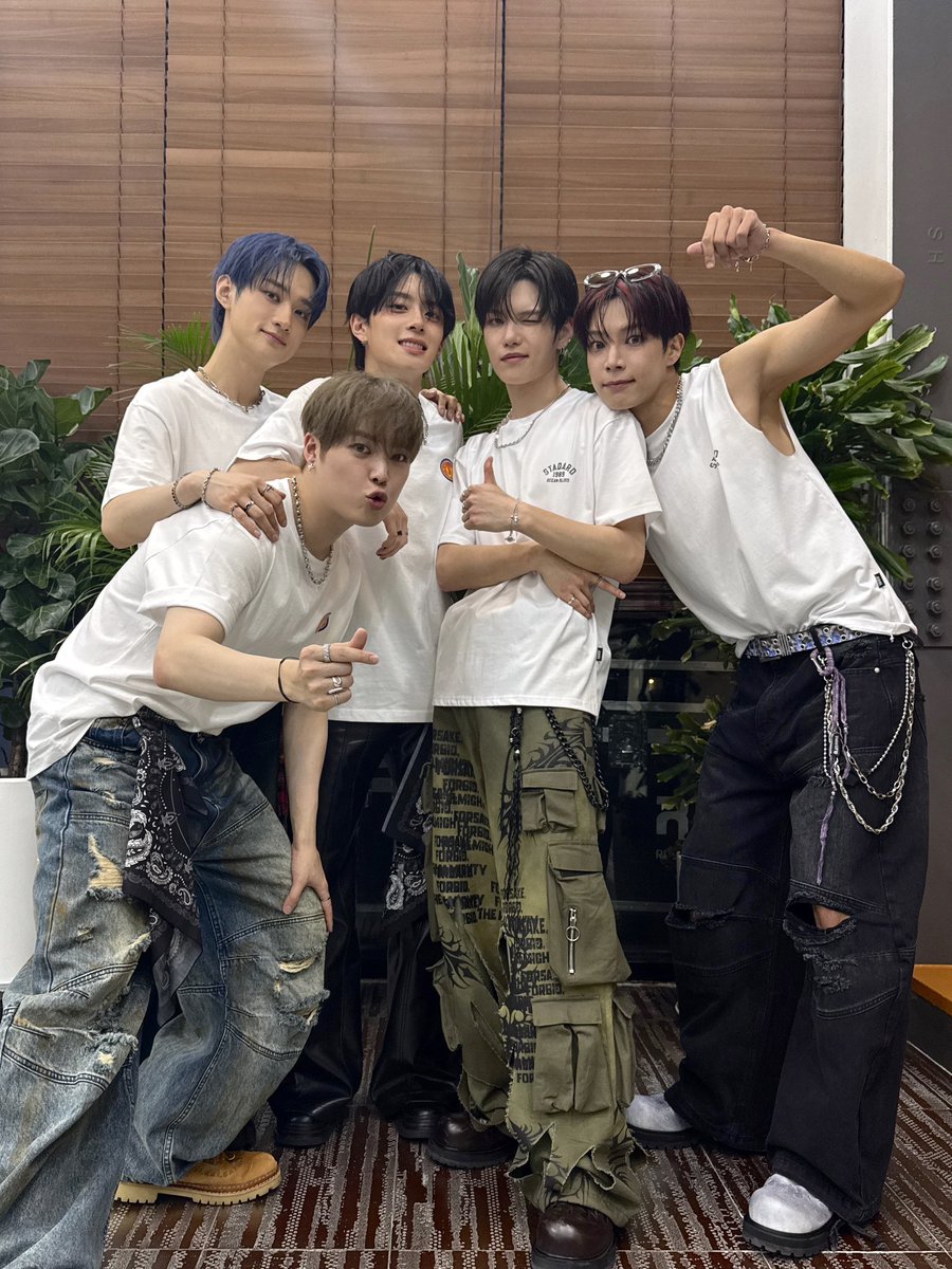VERIVERY_OFFICIAL tweet media