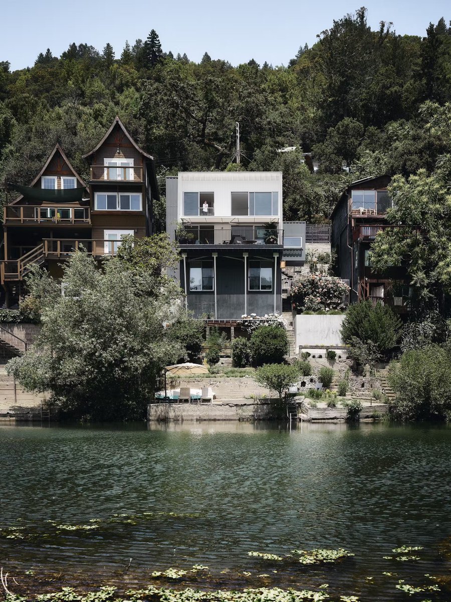 kotecinho's tweet image. Riverfront Home
Healdsburg, California

Joe Fletcher