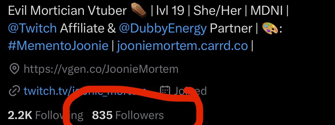 Holy shit. I didn’t even notice, but were SO CLOSE to 1k !!!

If we hit 1k by my bday (Jan. 23rd) I’ll do something special for everyone ~

Thank you for the 835 this year though <3