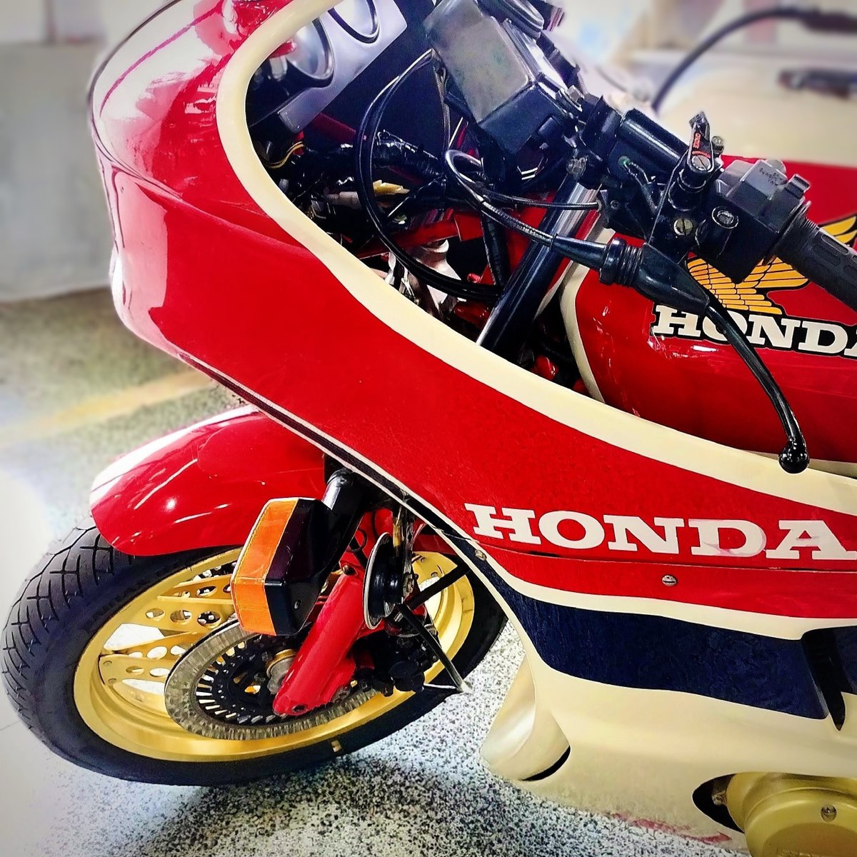 さんちゃんページ 🟩🟩🟩🟩🟦🟦Kawasaki🟦🟧⬜️🟩 #キリトリセカイ #Kawasaki #バイク 🏍️